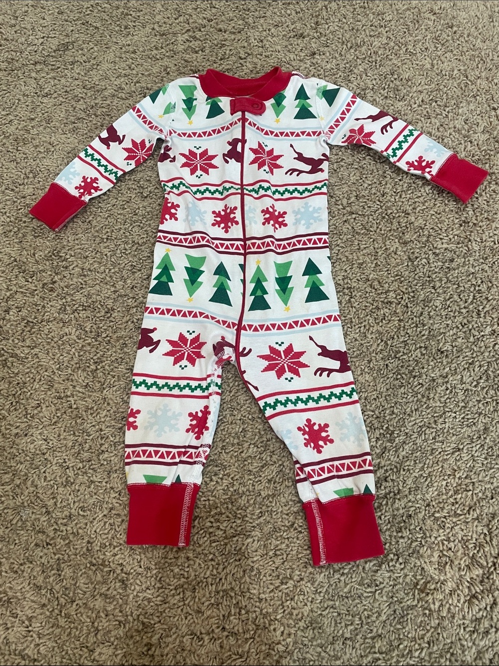 Hanna Andersson Red, Green & White Holiday Tree and Snowflake Pajamas